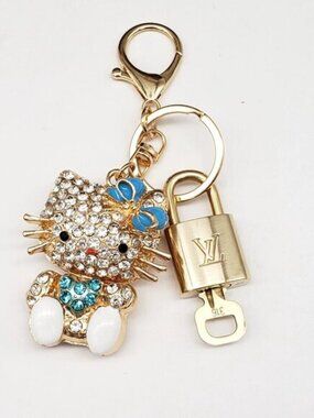 Louis Vuitton Authentic Gold Padlock 🔒 Key+Unbranded Hello Kitty Keychain/Charm